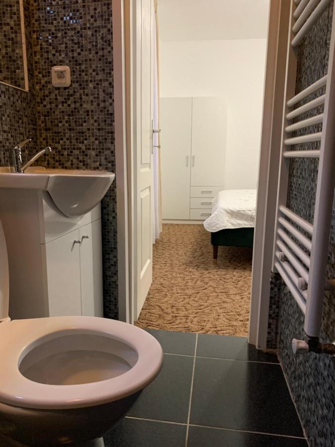 Luxury Accommodation Republicii Brasov Luaran gambar