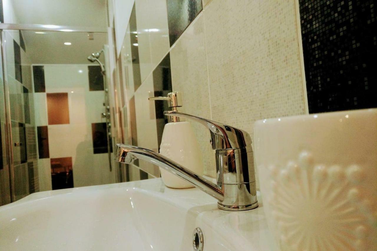 Luxury Accommodation Republicii Brasov Luaran gambar