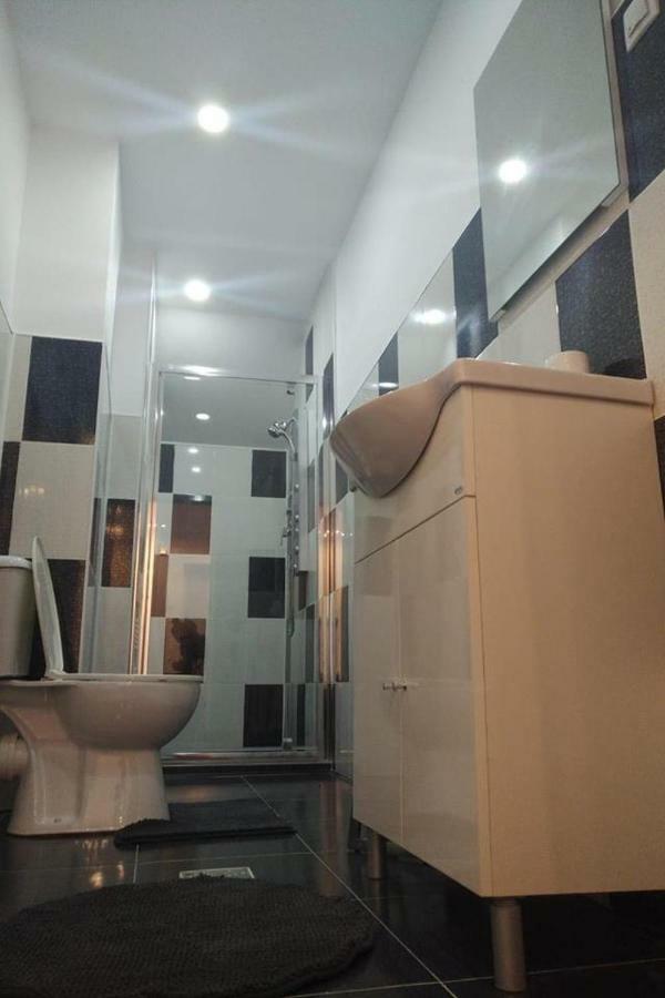 Luxury Accommodation Republicii Brasov Luaran gambar