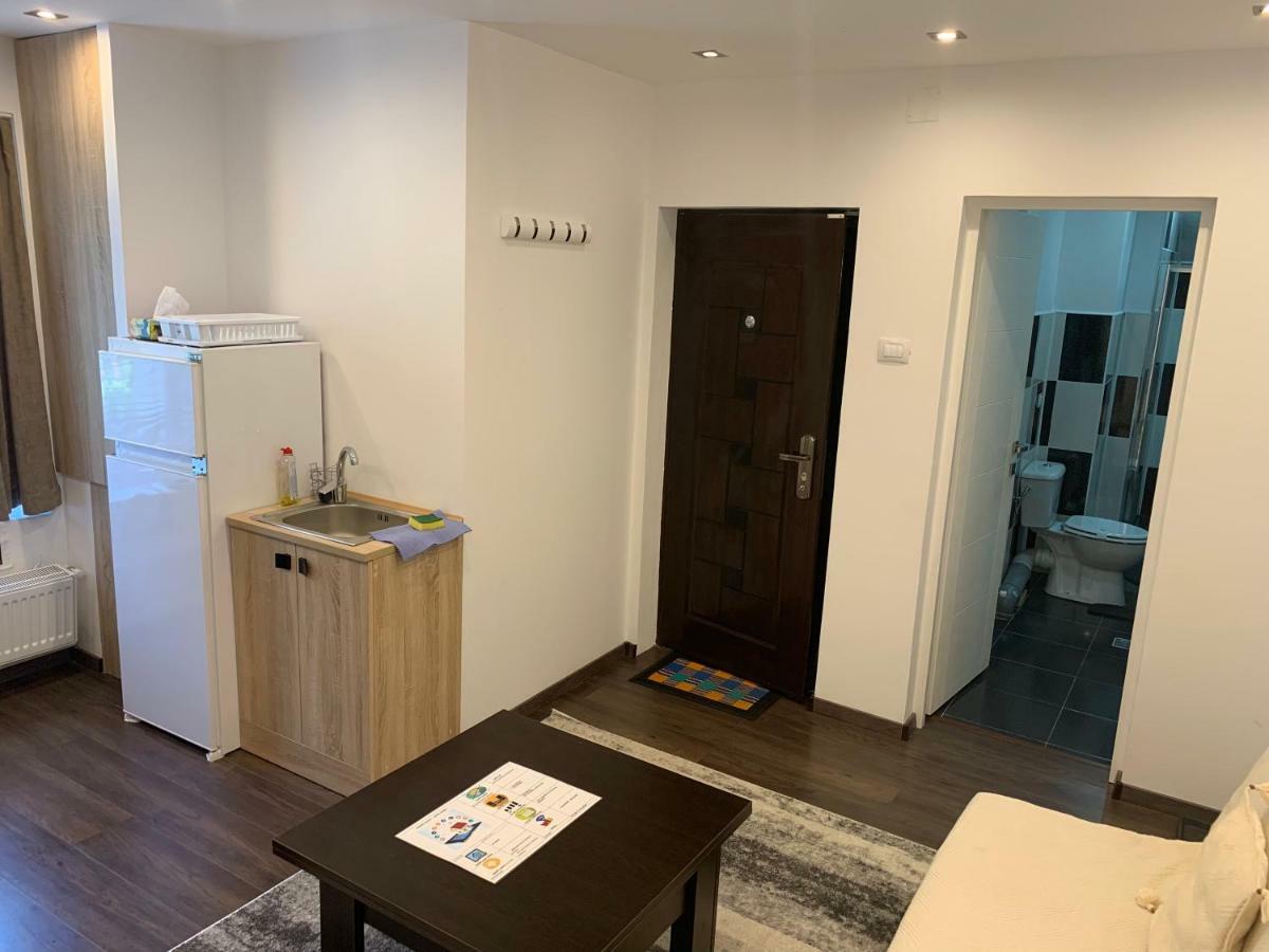 Luxury Accommodation Republicii Brasov Luaran gambar