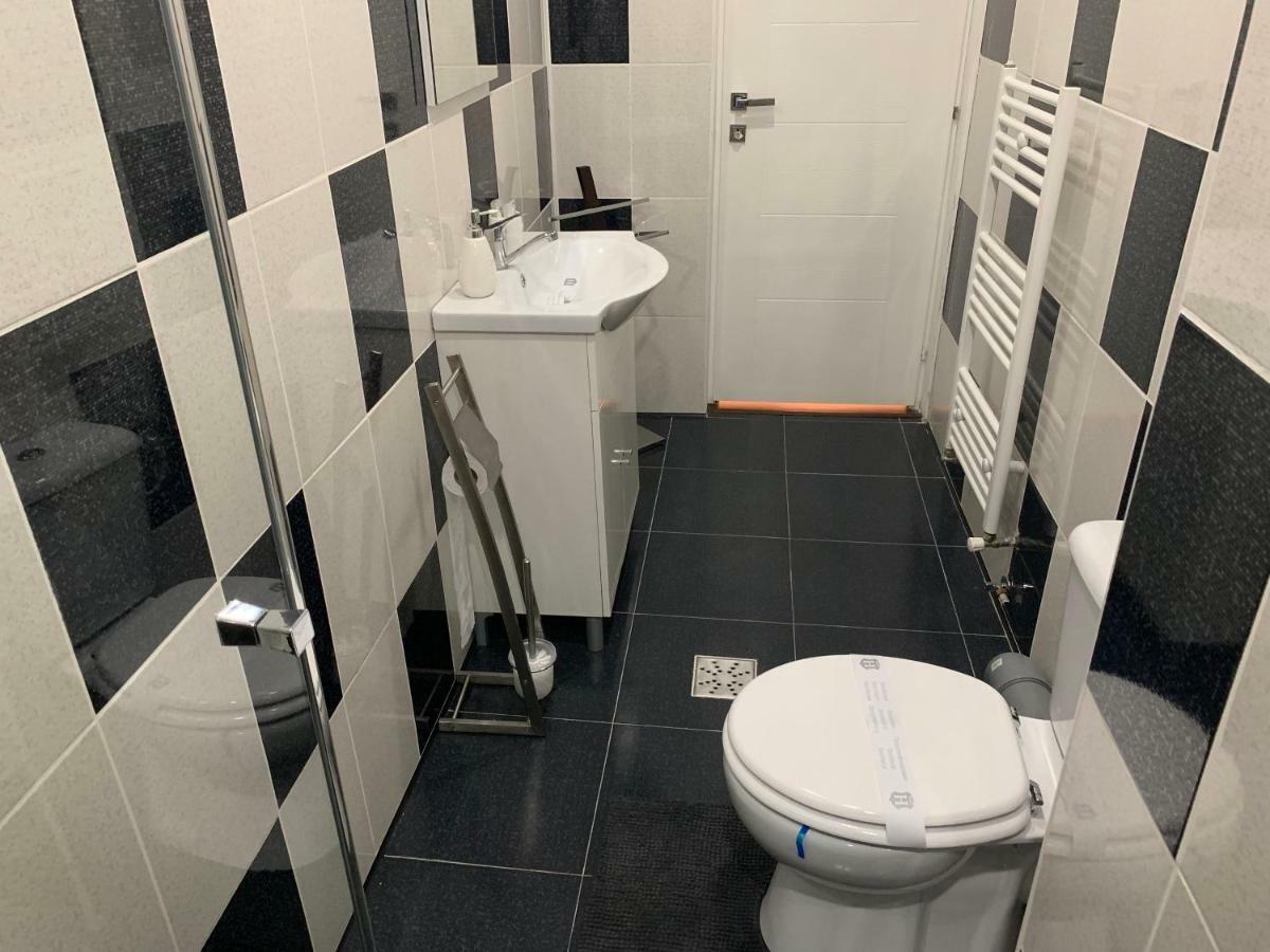 Luxury Accommodation Republicii Brasov Luaran gambar