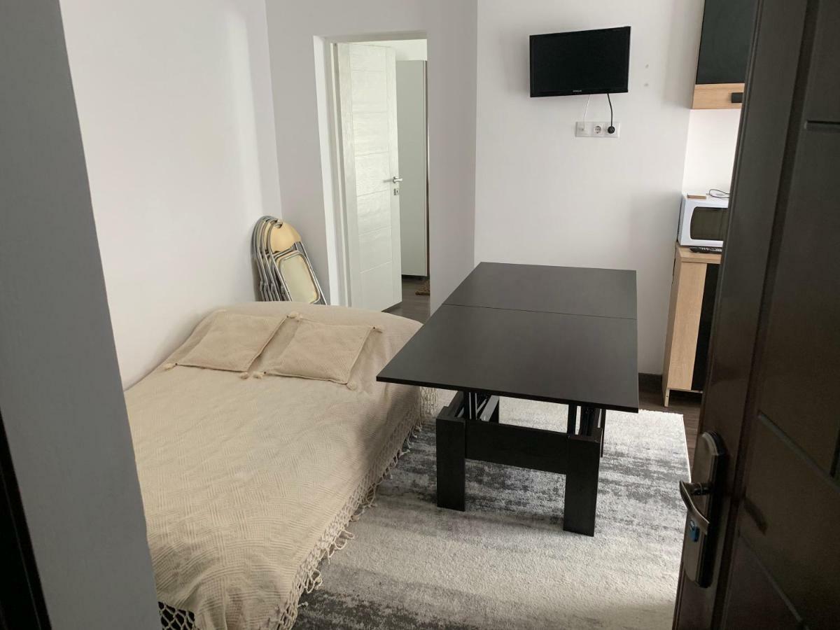 Luxury Accommodation Republicii Brasov Luaran gambar